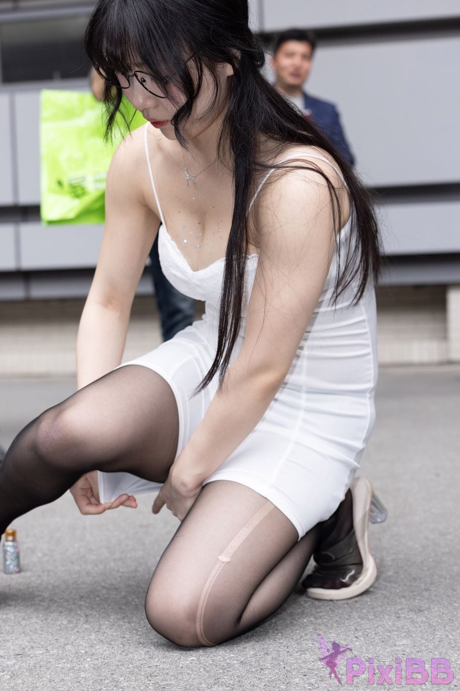 Featured Street Photography Works No.5795 Plump Ke Tang Xiao Yuan black stockings jade feet PixiBB.COM 350