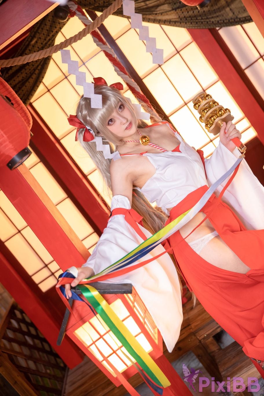 Cosplayer Luisa zero yarn azur lane Awesome shrine maiden PixiBB.COM 008
