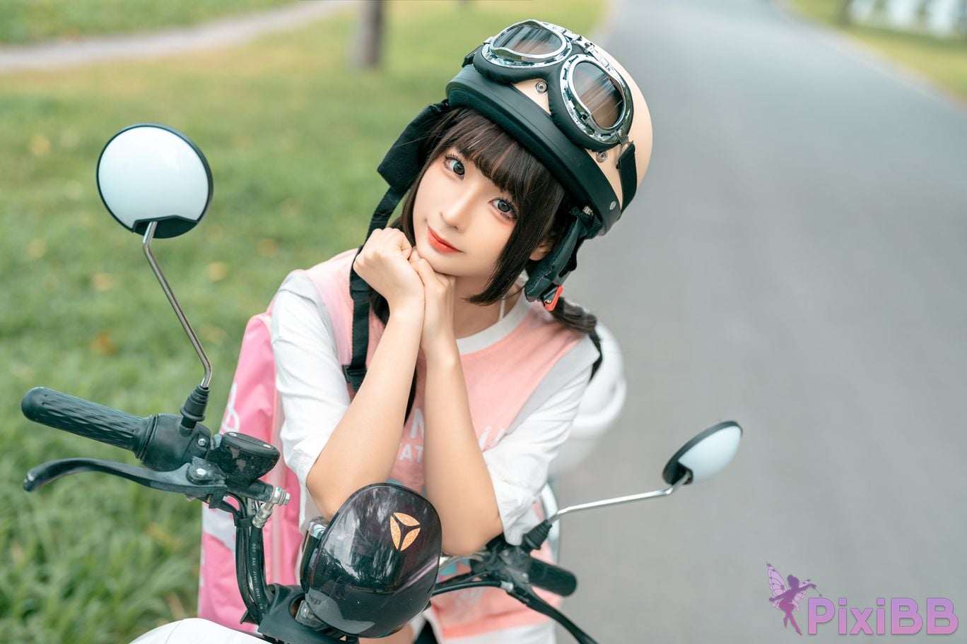 Coser chunmomo chunmomo Electric Car PixiBB.COM 044