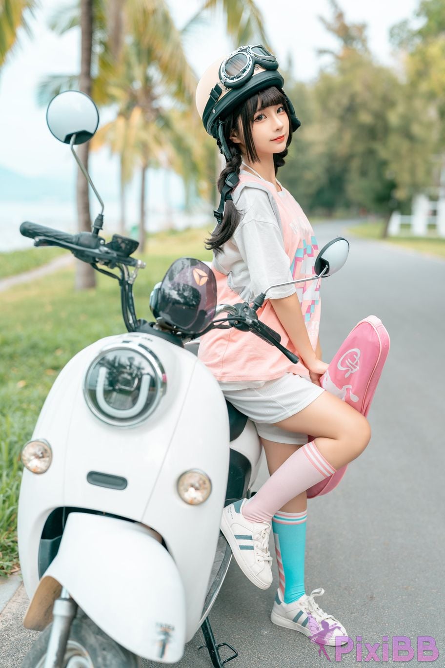 Coser chunmomo chunmomo Electric Car PixiBB.COM 055