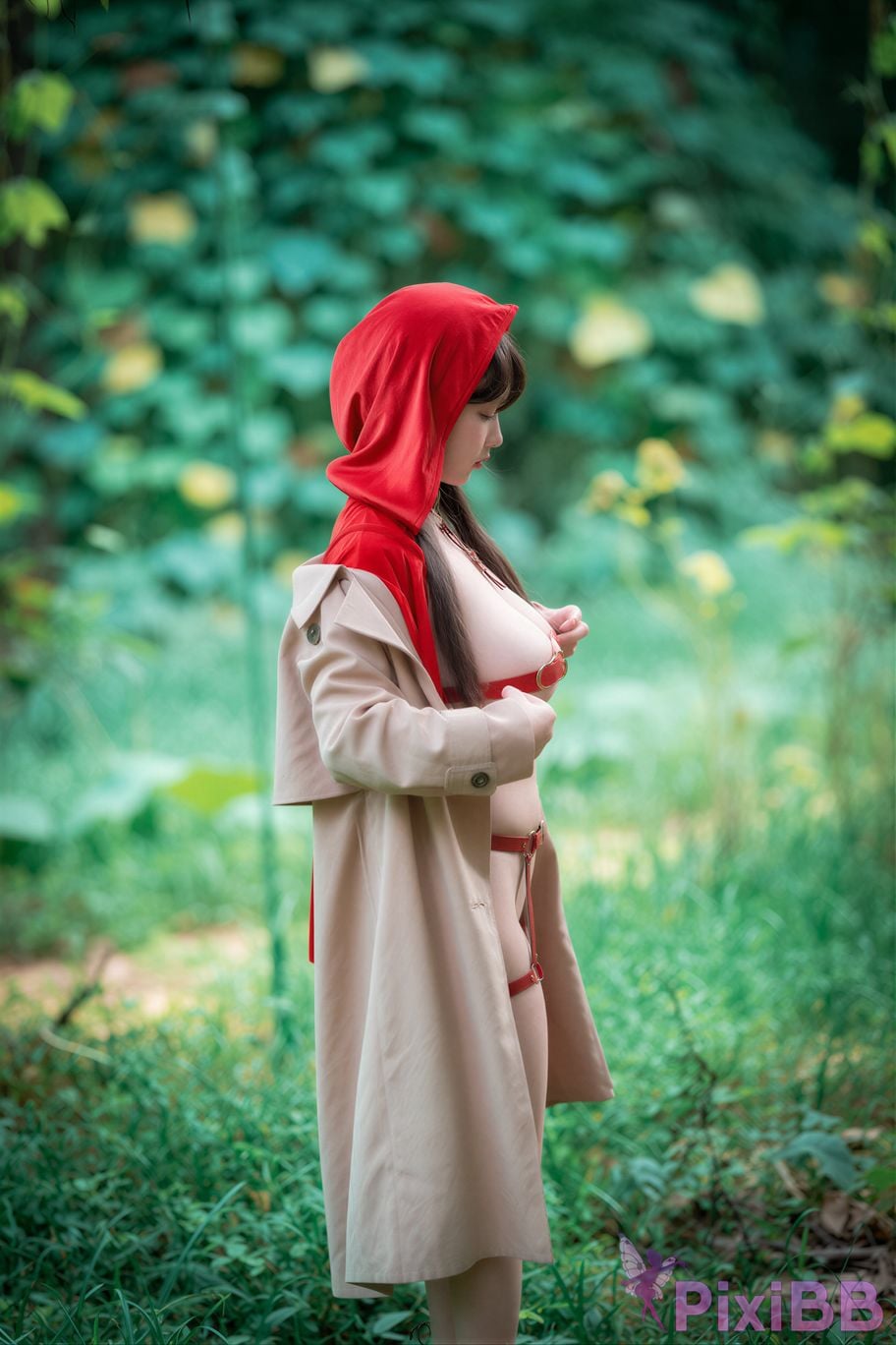 AI Enhanced DJAWA Photo DDiDDi Cheeky Red Riding Hood PixiBB.COM 046