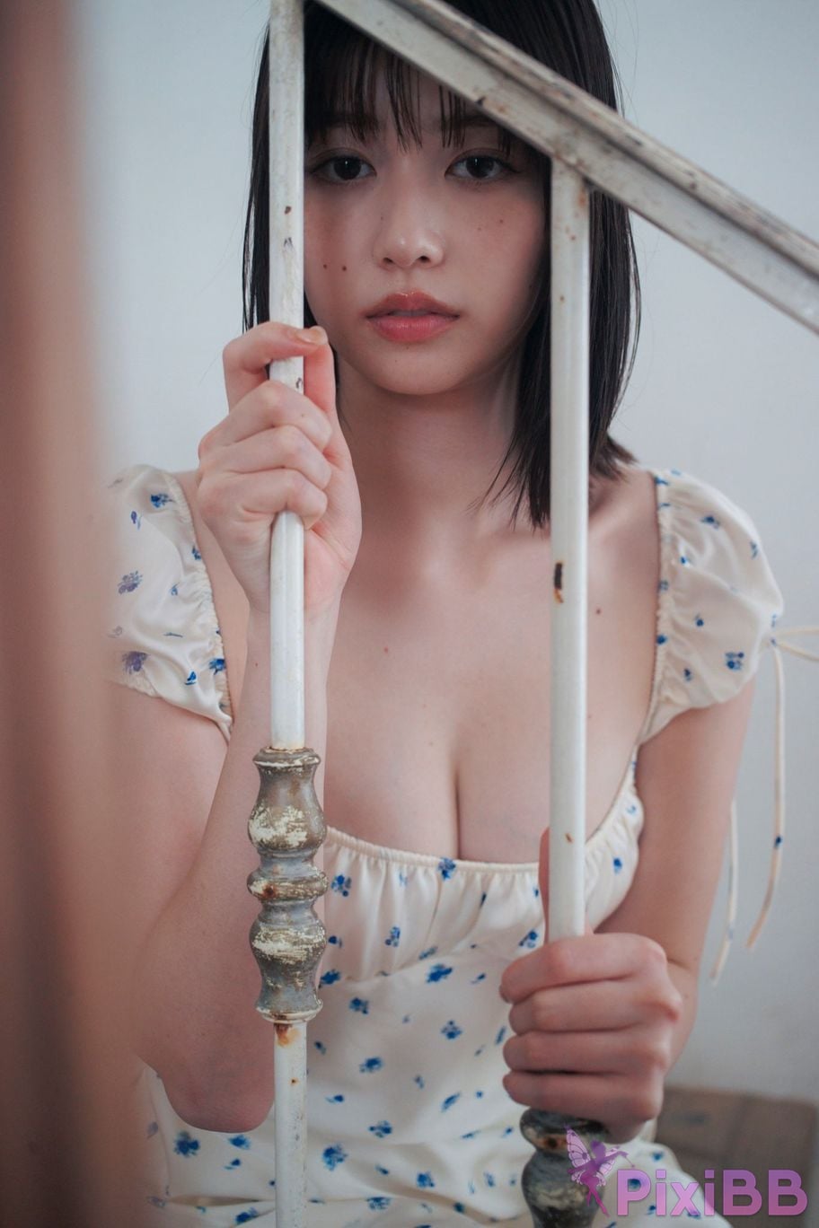 Japanese Idol Yuzuha Saeki A facial expression that arouses delusion SPA digital photo book PixiBB.COM 009