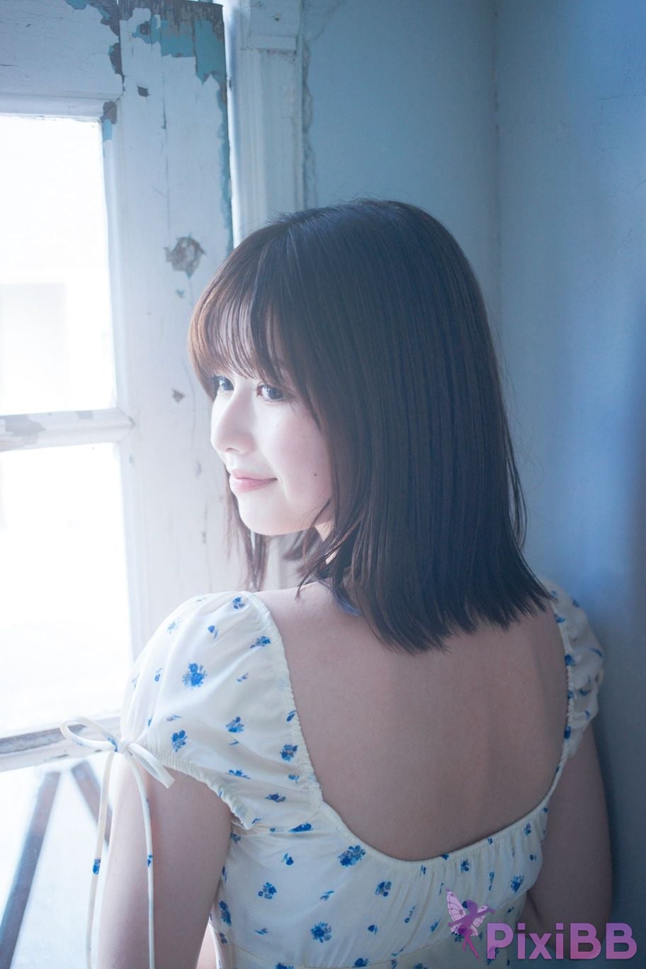 Japanese Idol Yuzuha Saeki A facial expression that arouses delusion SPA digital photo book PixiBB.COM 010