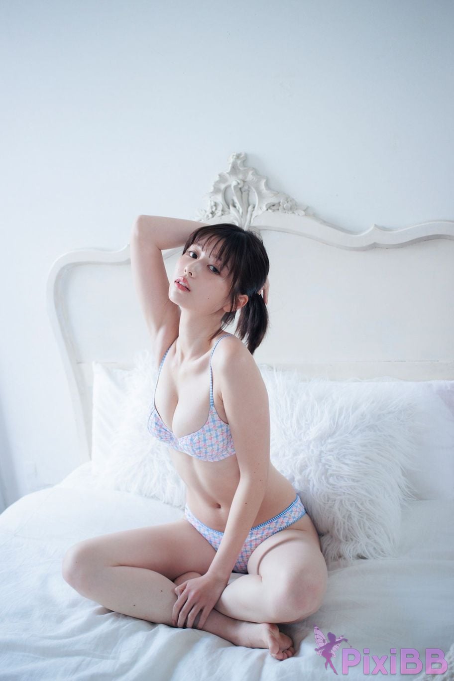Japanese Idol Yuzuha Saeki A facial expression that arouses delusion SPA digital photo book PixiBB.COM 029