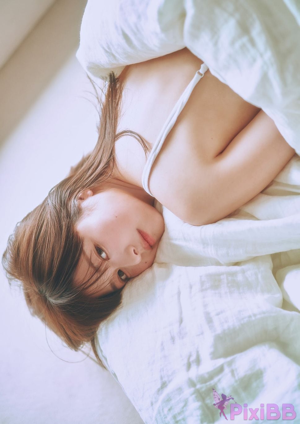 Japanese Idol Yuzuha Saeki Lo fi Girl PixiBB.COM 016