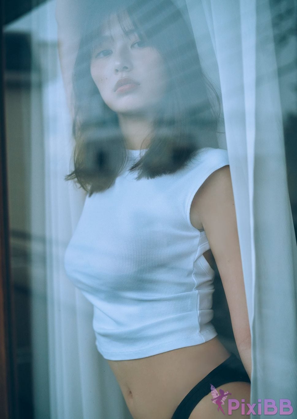 Japanese Idol Yuzuha Saeki Lo fi Girl PixiBB.COM 019