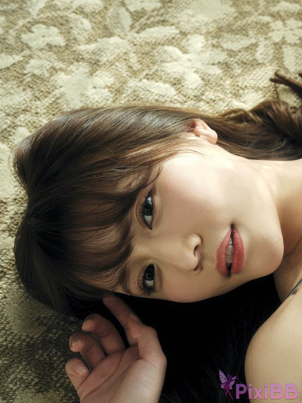 Japanese Idol Yuka Kohinata sabra net e Book COVER DX Flowers blooming in the sun PixiBB.COM 029