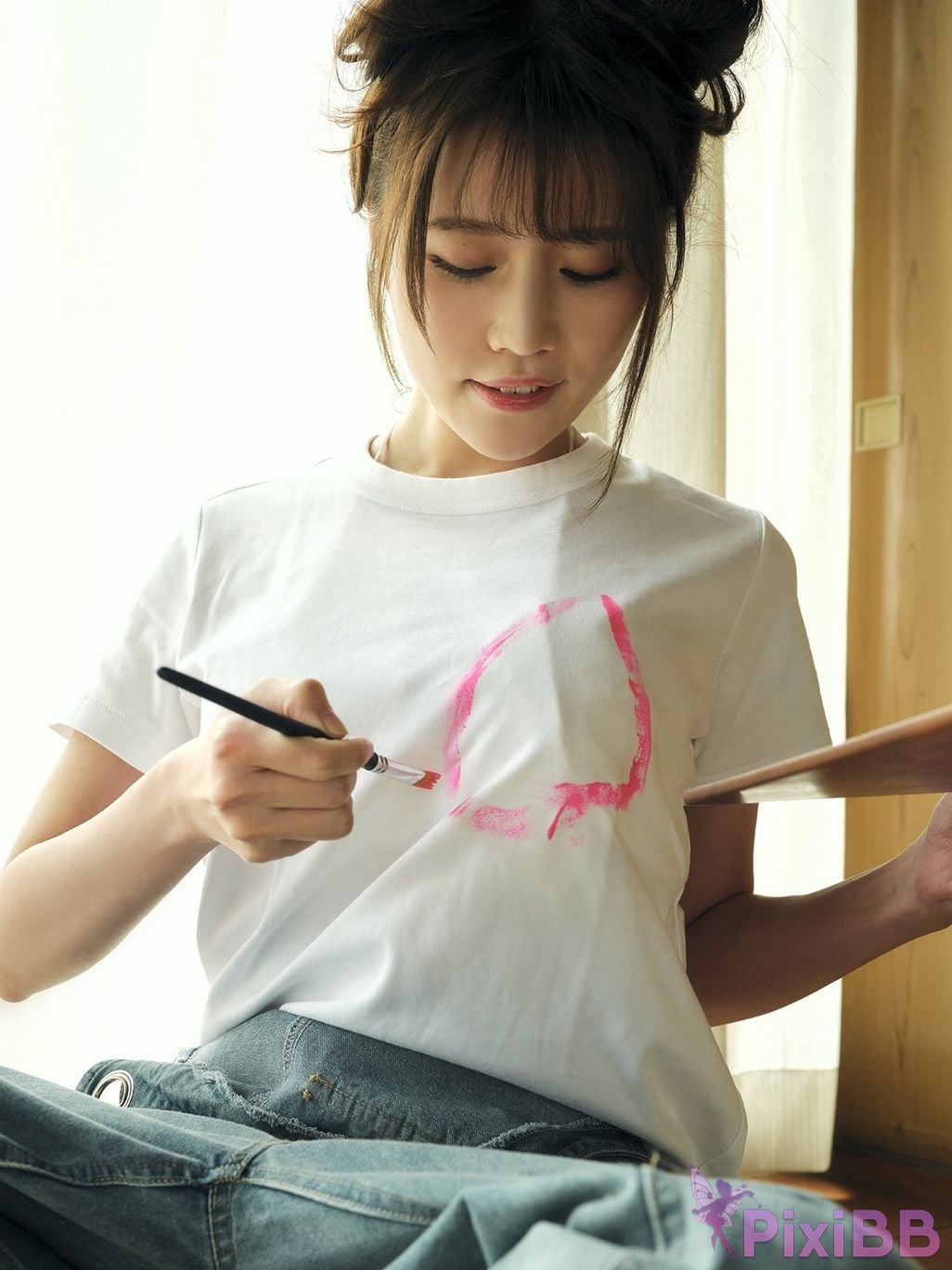 Japanese Idol Yuka Kohinata sabra net e Book COVER DX Flowers blooming in the sun PixiBB.COM 037
