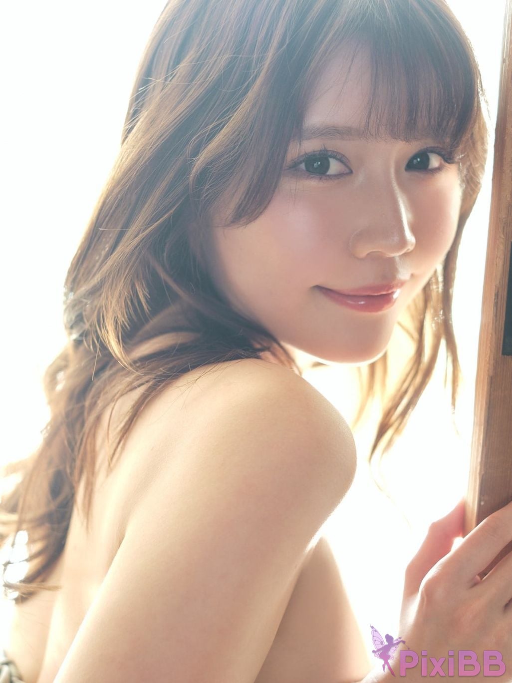 Japanese Idol Yuka Kohinata sabra net e Book COVER DX Flowers blooming in the sun PixiBB.COM 070