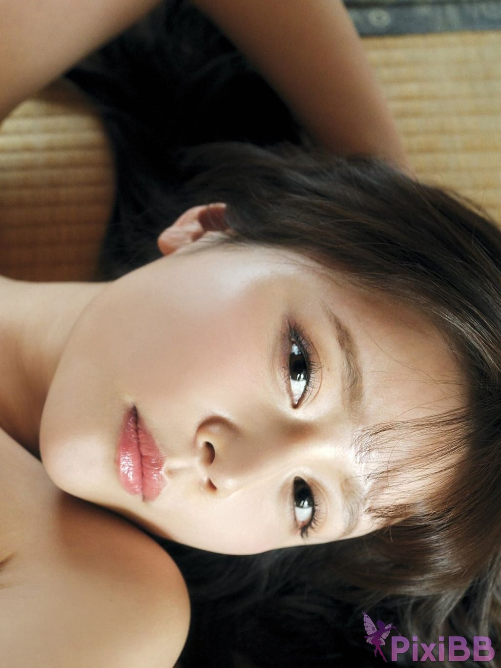 Japanese Idol Yuka Kohinata sabra net e Book COVER DX Flowers blooming in the sun PixiBB.COM 091