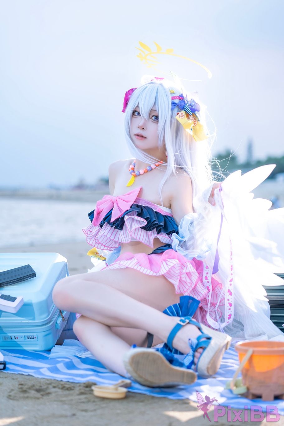 Cosplayer vector fish Blue Archive Azusa Shirasu swimsuit PixiBB.COM 006