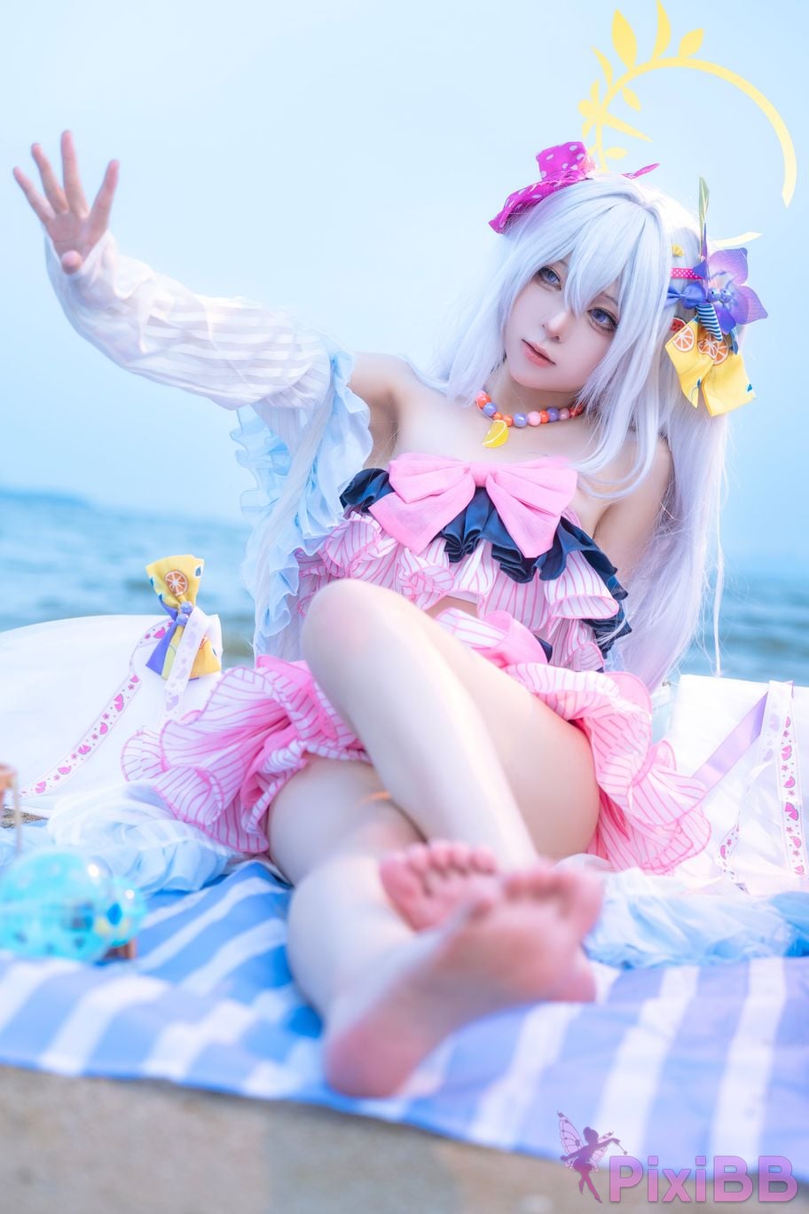 Cosplayer vector fish Blue Archive Azusa Shirasu swimsuit PixiBB.COM 017