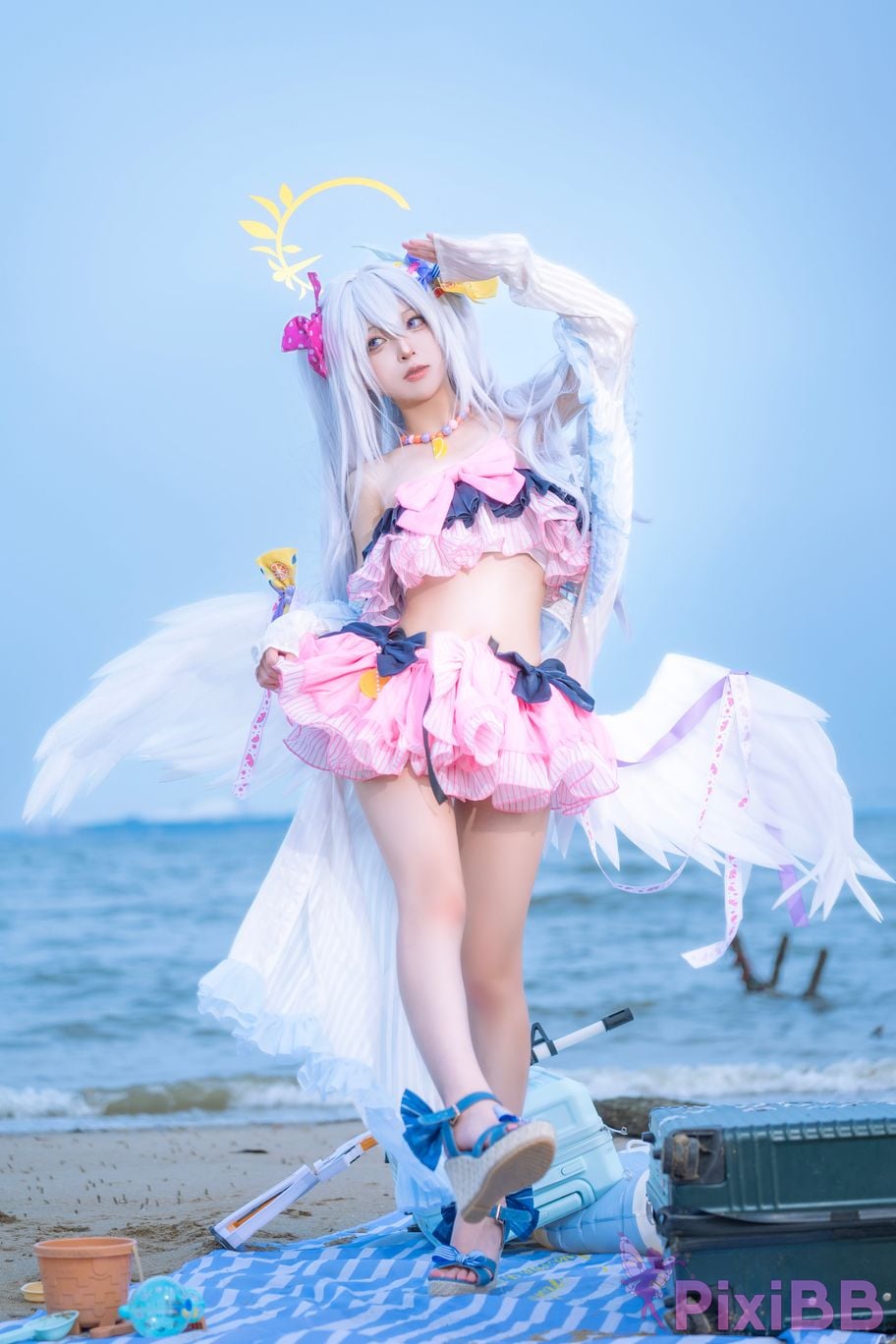 Cosplayer vector fish Blue Archive Azusa Shirasu swimsuit PixiBB.COM 018