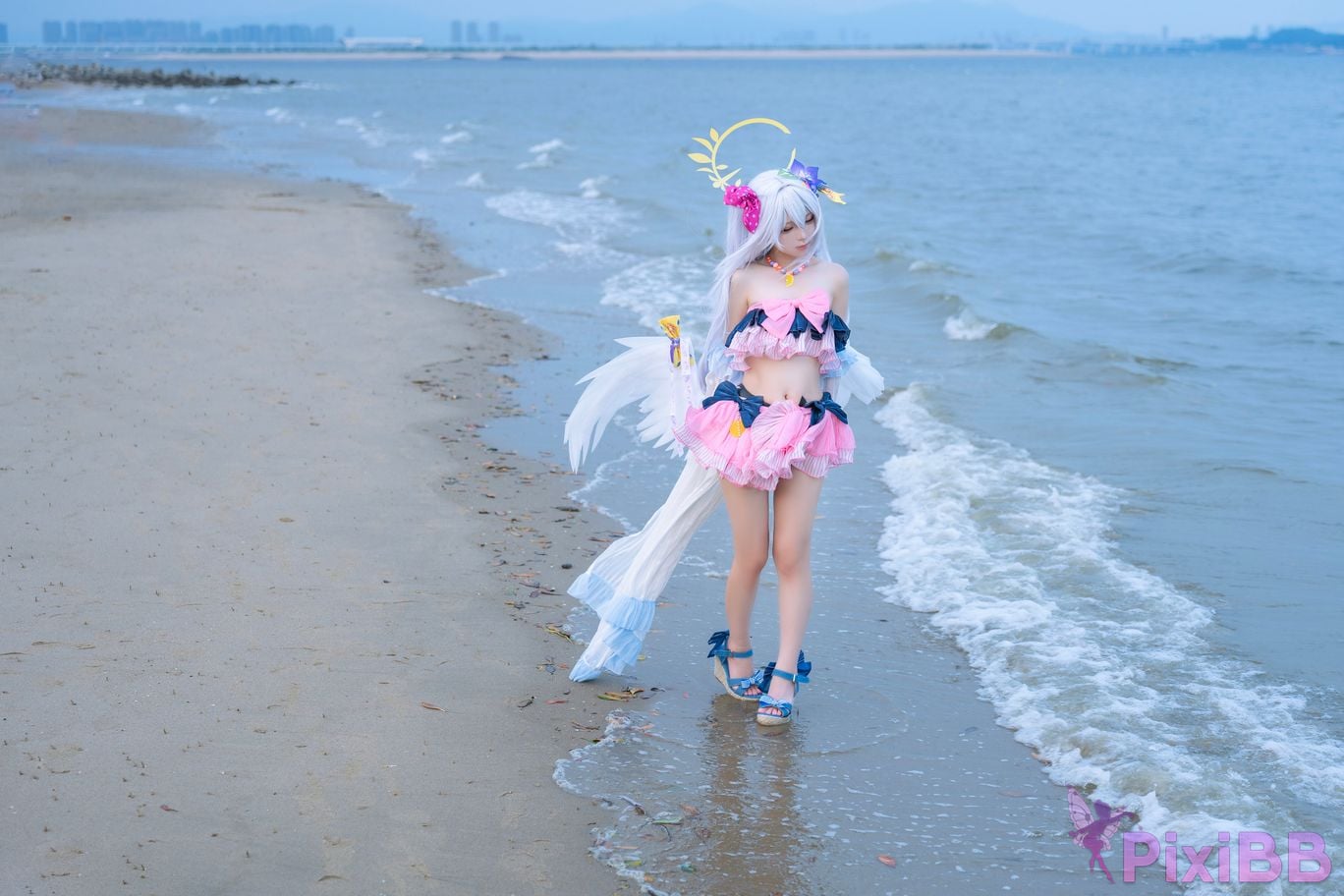 Cosplayer vector fish Blue Archive Azusa Shirasu swimsuit PixiBB.COM 019