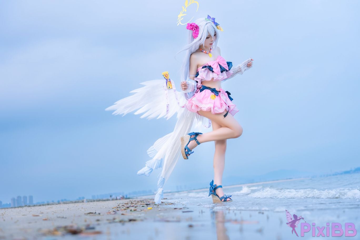 Cosplayer vector fish Blue Archive Azusa Shirasu swimsuit PixiBB.COM 020
