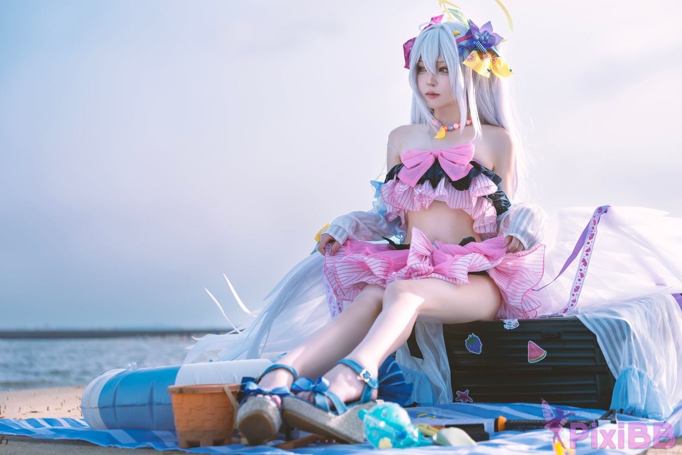 Cosplayer vector fish Blue Archive Azusa Shirasu swimsuit PixiBB.COM 027