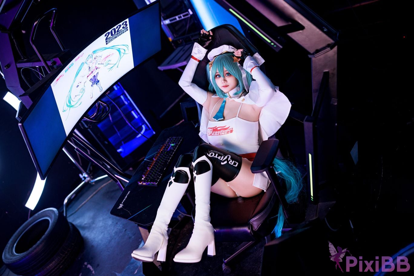Cosplayer A Xuexue racing MIKU PixiBB.COM 006