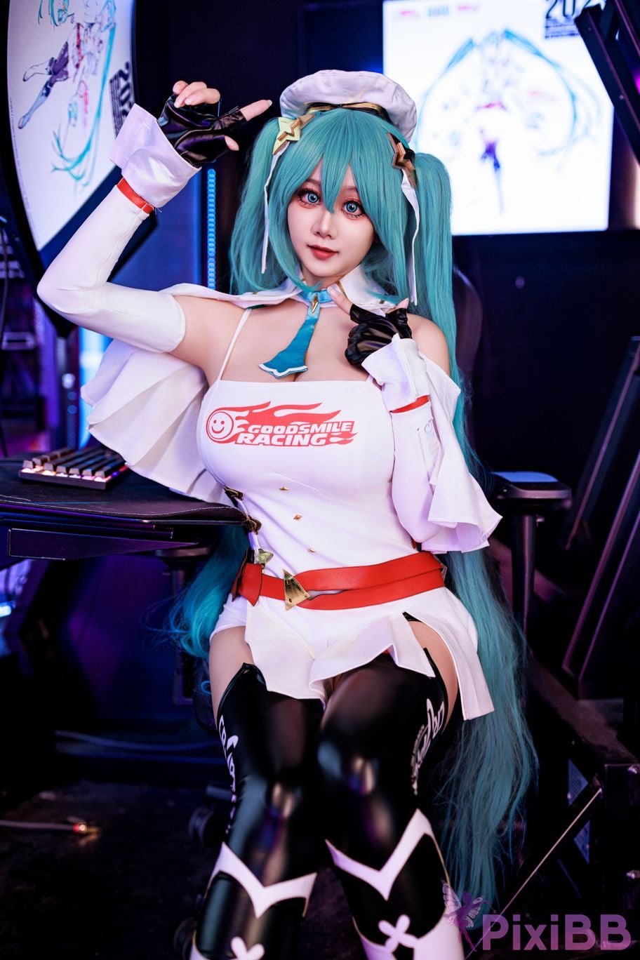 Cosplayer A Xuexue racing MIKU PixiBB.COM 007
