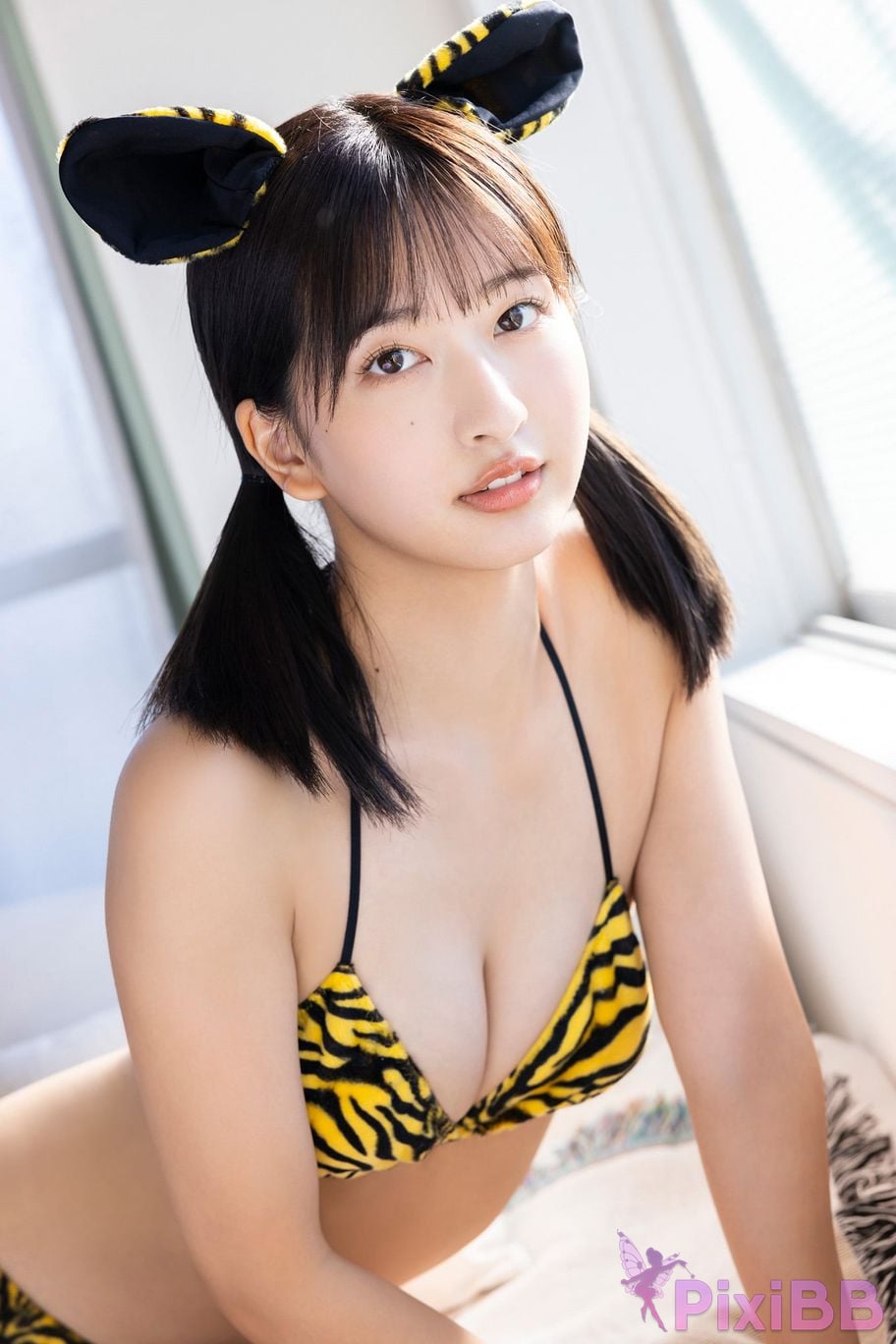 Japanese Idol Rina Saito Misumagas Asoviva Year end and New holidays Chinese zodiac cosplay SP Yanmaga Digital Photo Album PixiBB.COM 032
