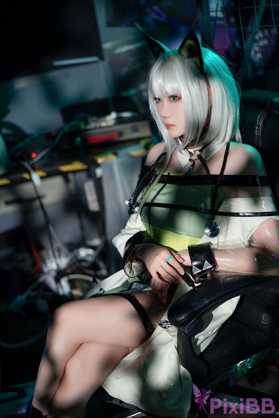 Coser Kaltsit PixiBB.COM 001