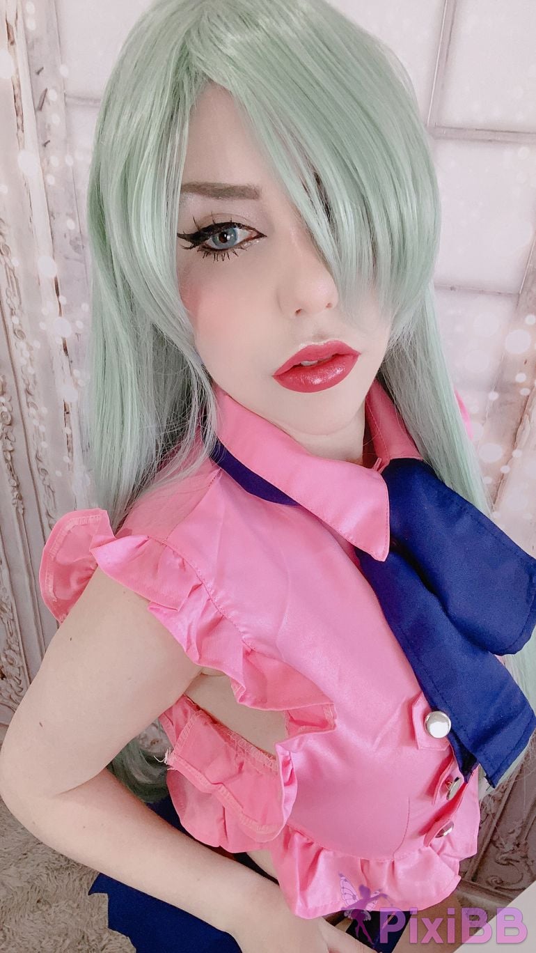 Giu Hellsing Elizabeth Liones PixiBB.COM 13
