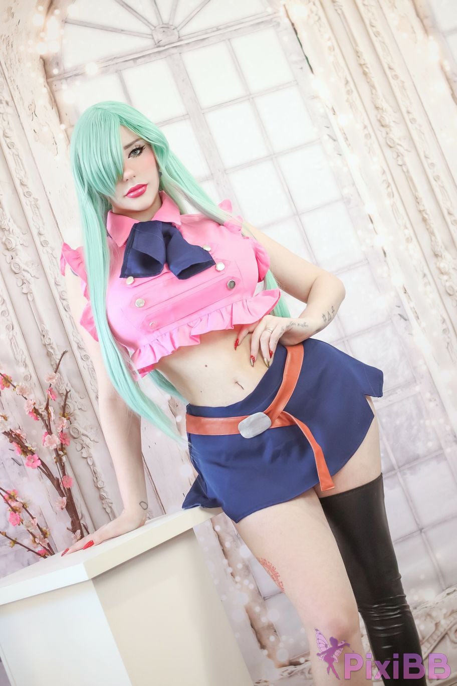 Giu Hellsing Elizabeth Liones PixiBB.COM 25
