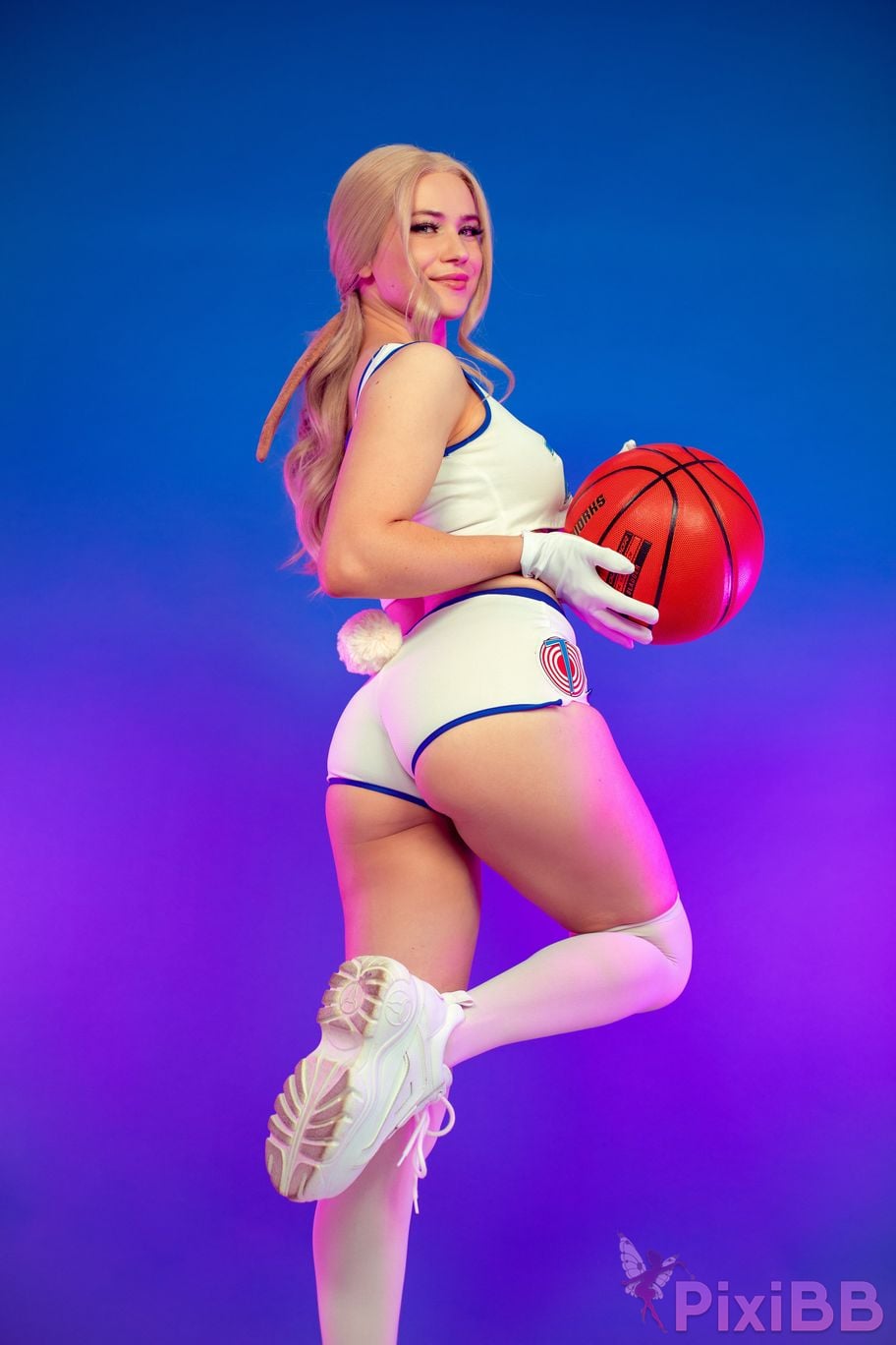Nichameleon Lola Bunny PixiBB.COM 17