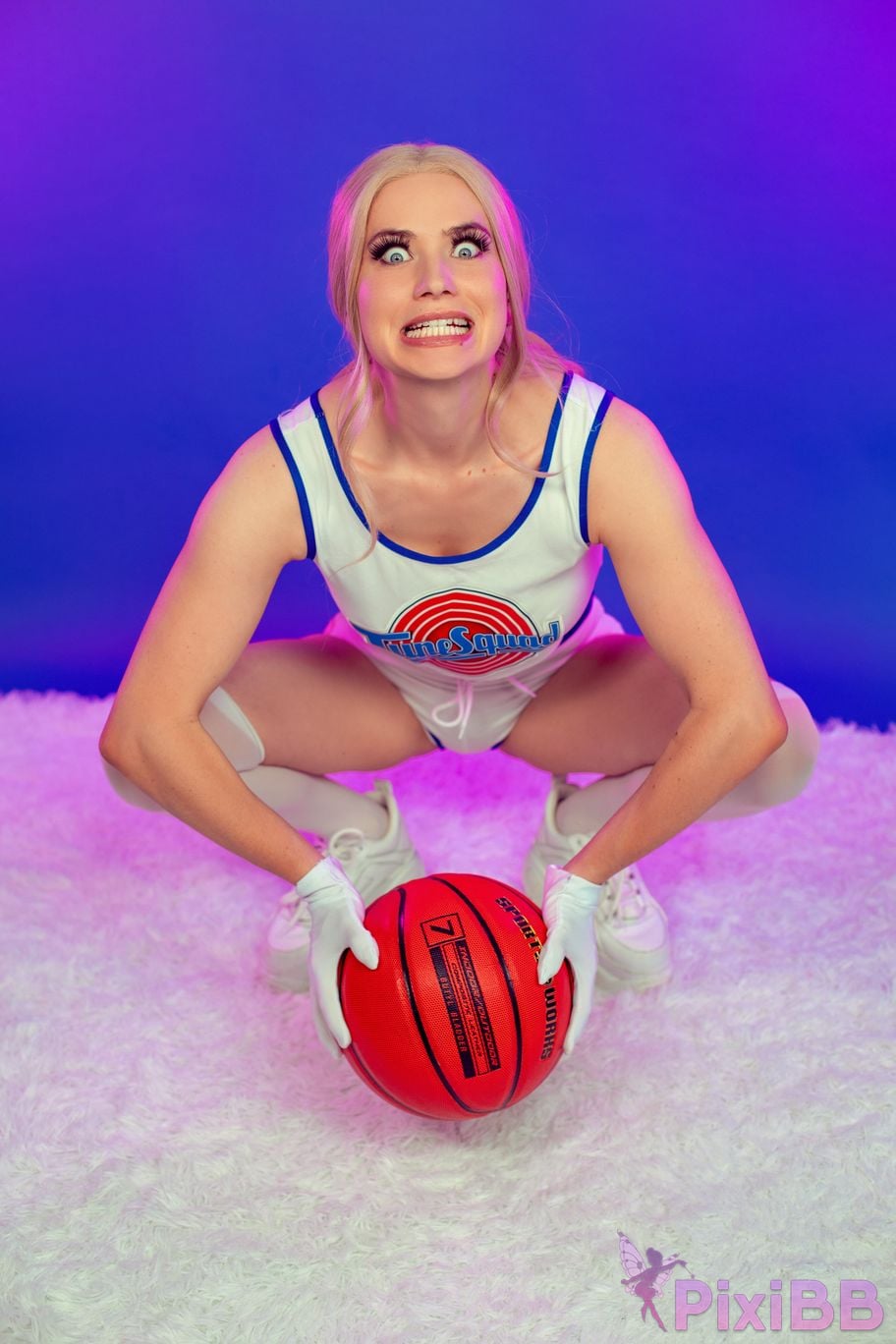 Nichameleon Lola Bunny PixiBB.COM 2