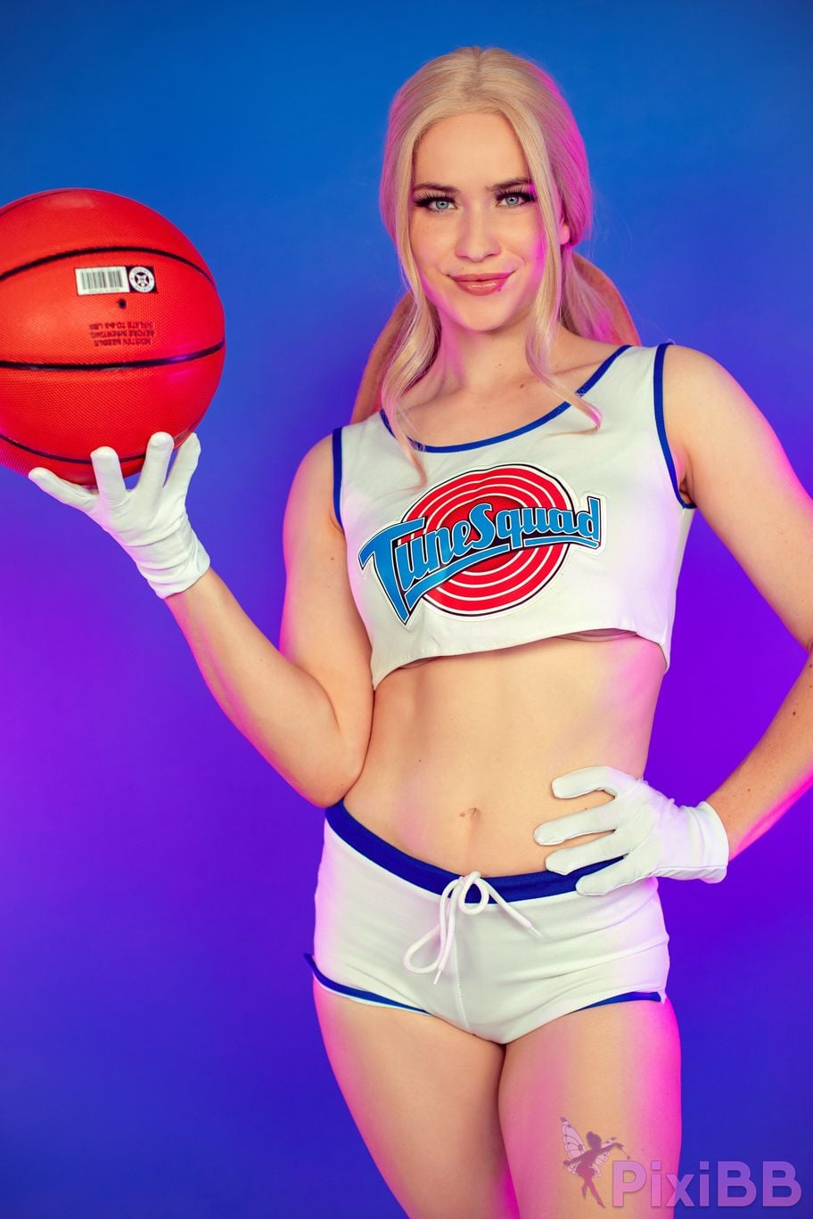 Nichameleon Lola Bunny PixiBB.COM