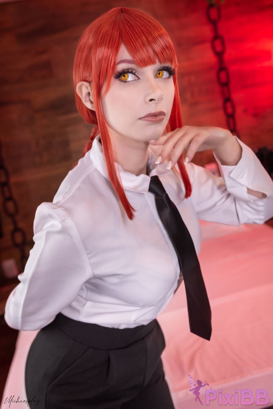 Miih Cosplay Makima PixiBB.COM 18