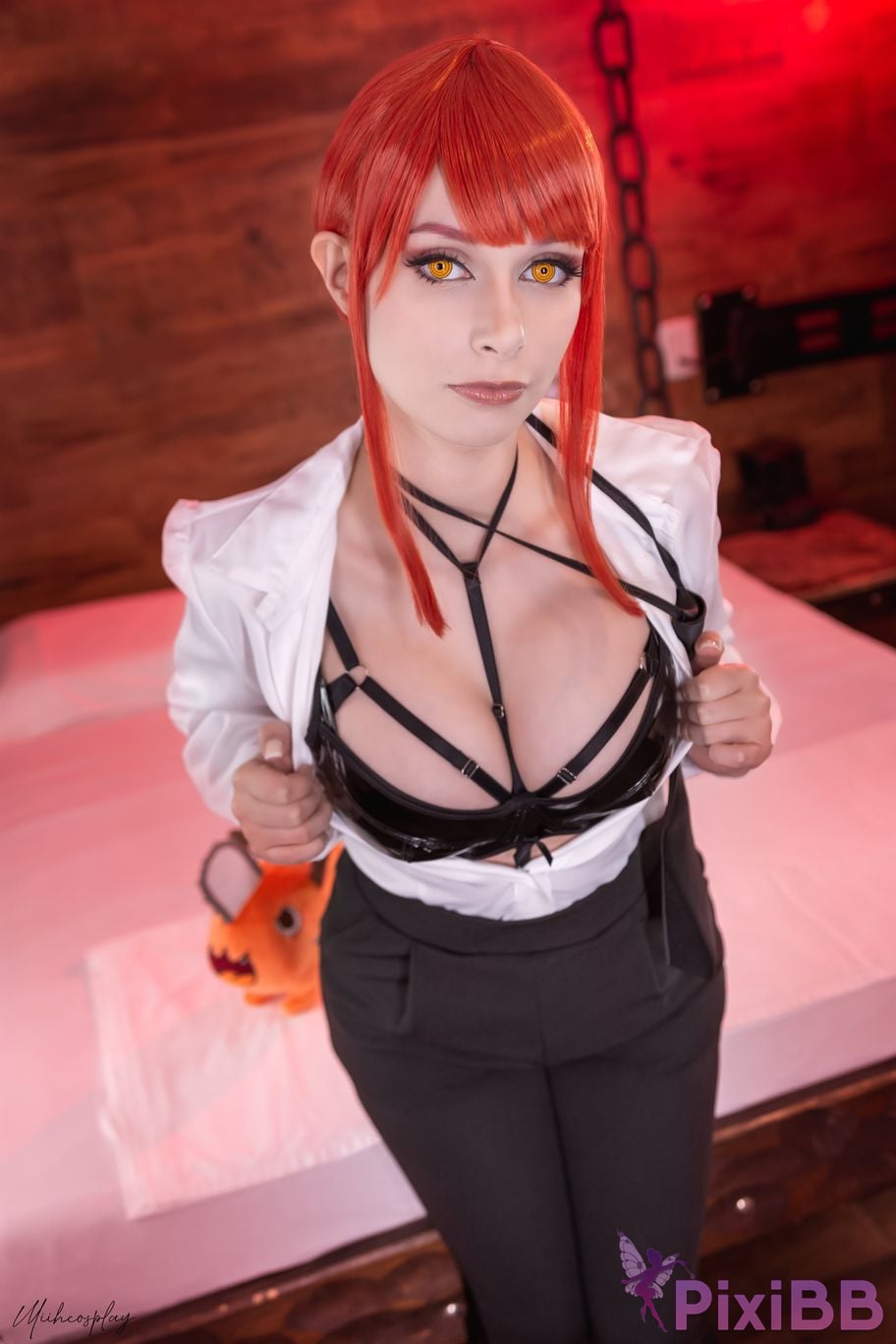 Miih Cosplay Makima PixiBB.COM 20