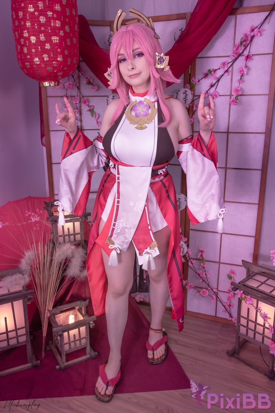 Miih Cosplay Yae Miko PixiBB.COM
