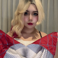Uy Uy Spider Gwen Selfies PixiBB.COM 2
