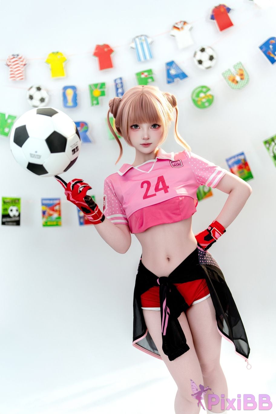 Cosplayer Bangni Bonnie gold medal goalkeeper PixiBB.COM 004