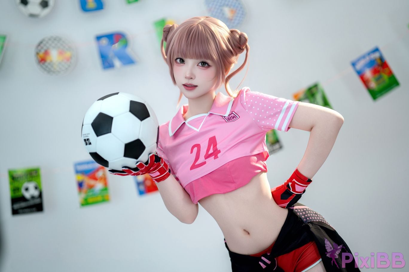 Cosplayer Bangni Bonnie gold medal goalkeeper PixiBB.COM 007