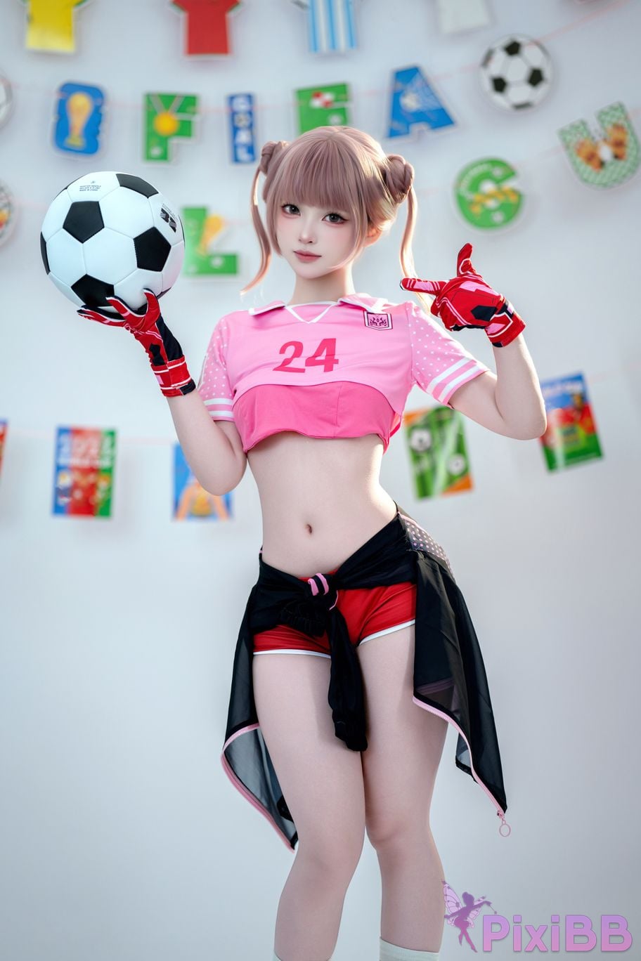 Cosplayer Bangni Bonnie gold medal goalkeeper PixiBB.COM 010