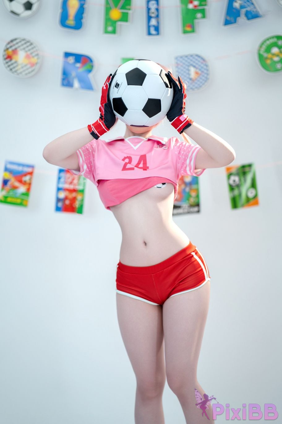 Cosplayer Bangni Bonnie gold medal goalkeeper PixiBB.COM 013