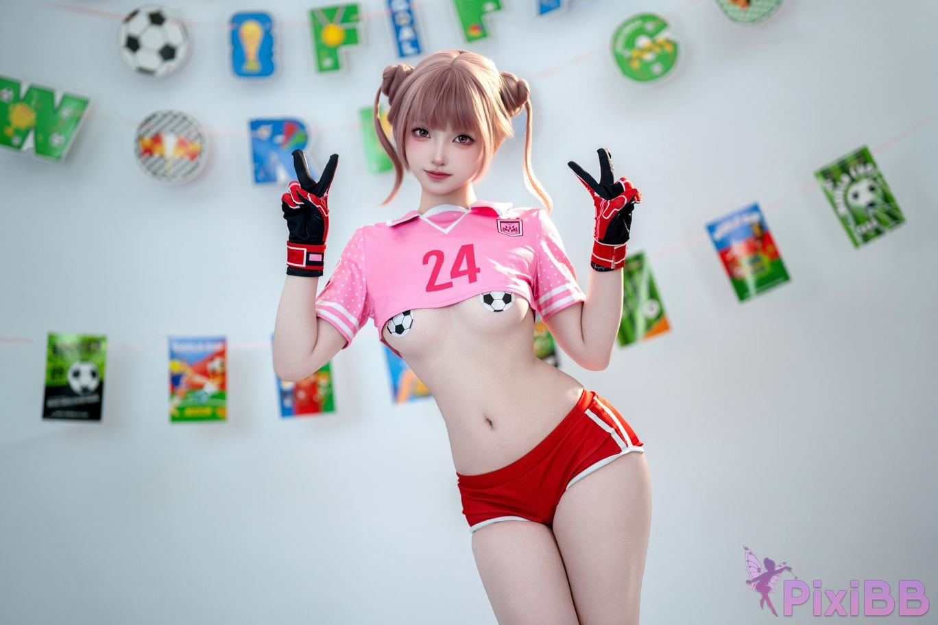 Cosplayer Bangni Bonnie gold medal goalkeeper PixiBB.COM 030