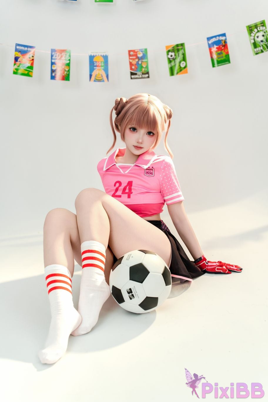 Cosplayer Bangni Bonnie gold medal goalkeeper PixiBB.COM 068