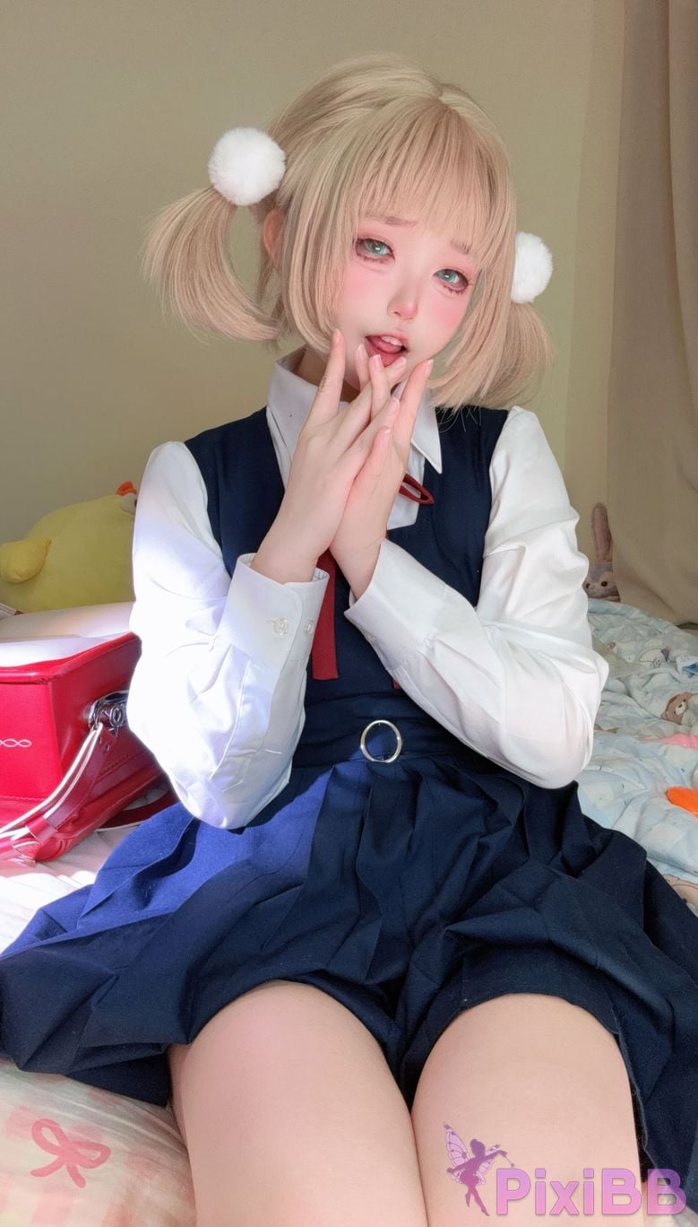 Cosplayer Eiri Kamisawa Want to be scolded as a miscellaneous fish PixiBB.COM 016