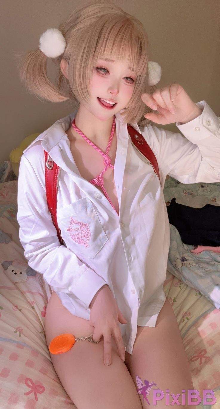 Cosplayer Eiri Kamisawa Want to be scolded as a miscellaneous fish PixiBB.COM 040