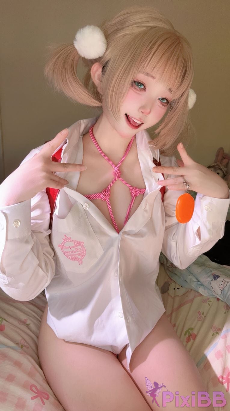 Cosplayer Eiri Kamisawa Want to be scolded as a miscellaneous fish PixiBB.COM 047