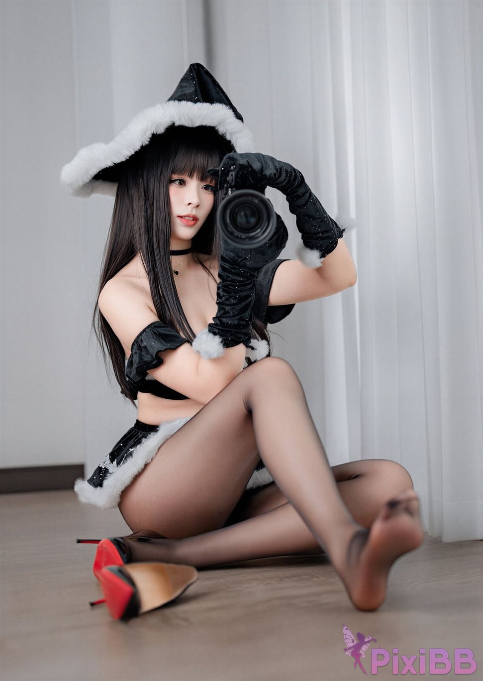 Cosplayer Senior Sister Xuan Xiao Maleficent Christmas PixiBB.COM 019