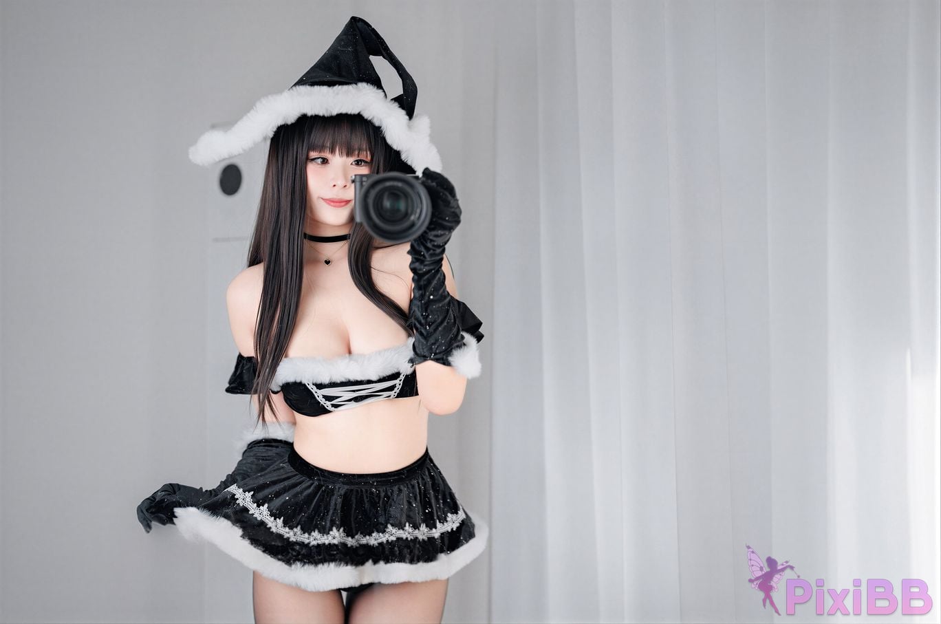 Cosplayer Senior Sister Xuan Xiao Maleficent Christmas PixiBB.COM 035