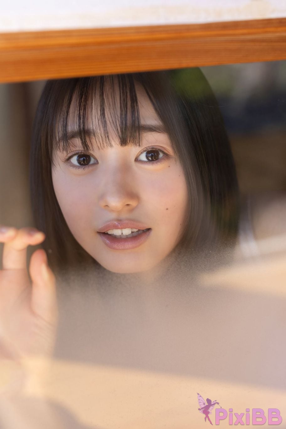 Japanese Idol Miu Shirahama Beautiful Rabbit FRIDAY Digital Photo Album Gyutude vol.2 A 100 page luxurious edition with bit of serenity PixiBB.COM 069