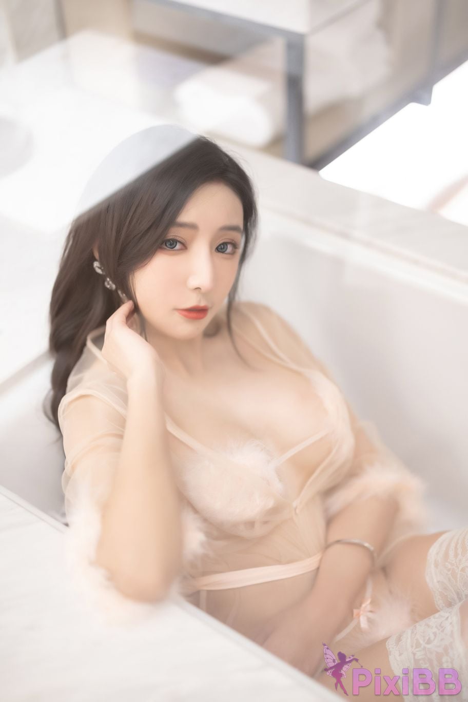 Built in no watermark Wang Xinyao Yanni Red dress apricot fur sexy PixiBB.COM 046