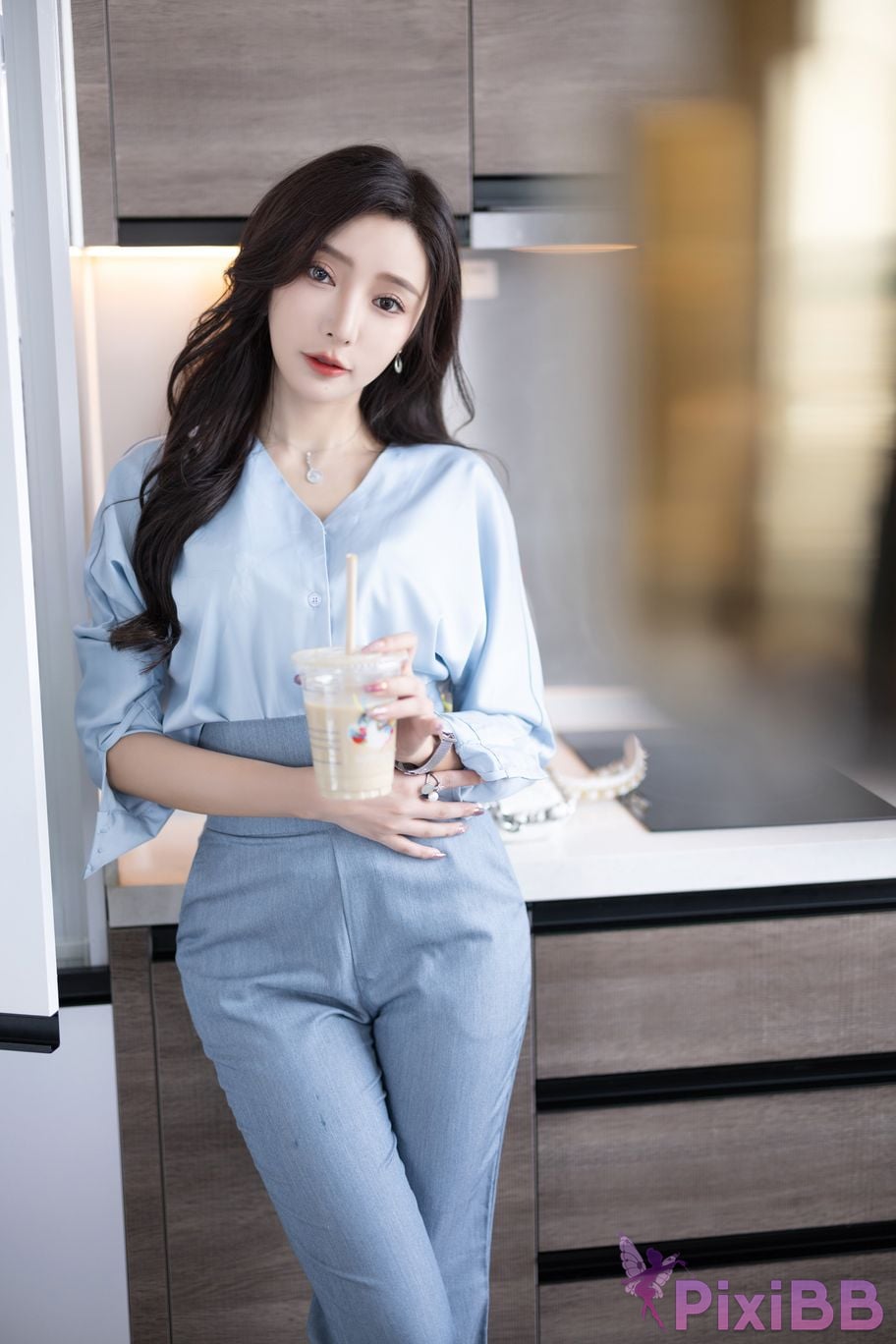 Built in no watermark Wang Xinyao Yanni Grey blue trousers with silk top PixiBB.COM 009