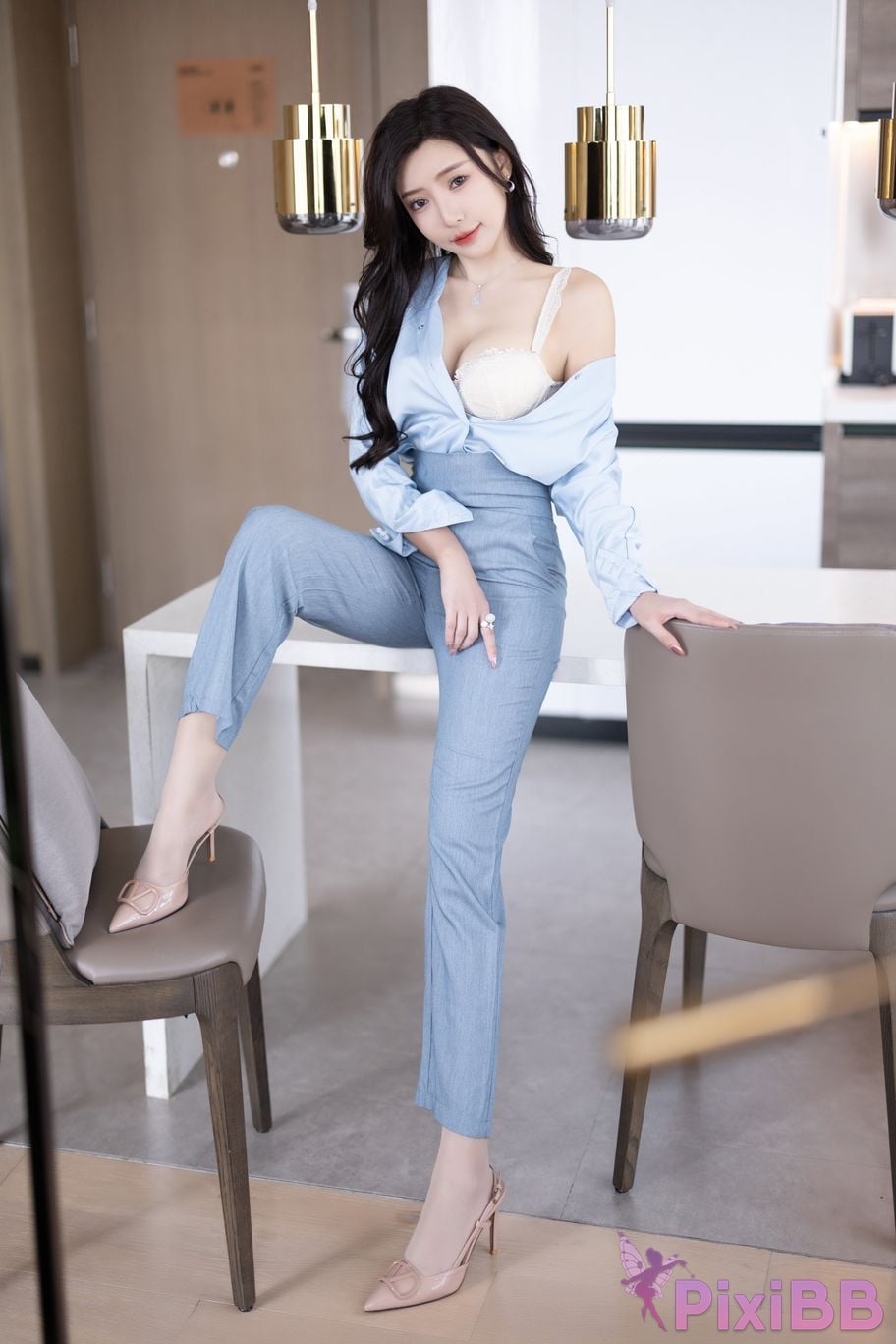 Built in no watermark Wang Xinyao Yanni Grey blue trousers with silk top PixiBB.COM 025