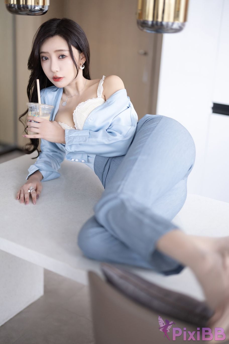 Built in no watermark Wang Xinyao Yanni Grey blue trousers with silk top PixiBB.COM 032
