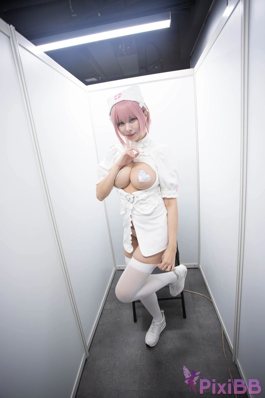 Cosplayer Xiao Kong sora Nurse One Flower PixiBB.COM 017